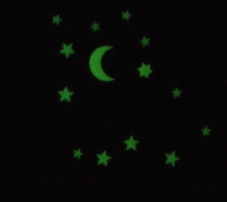 étoiles et lune phosphorescentes